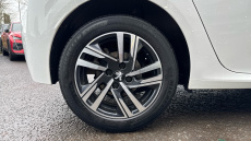 Peugeot 208 1.2 PureTech 100 Allure Premium + 5dr Petrol Hatchback